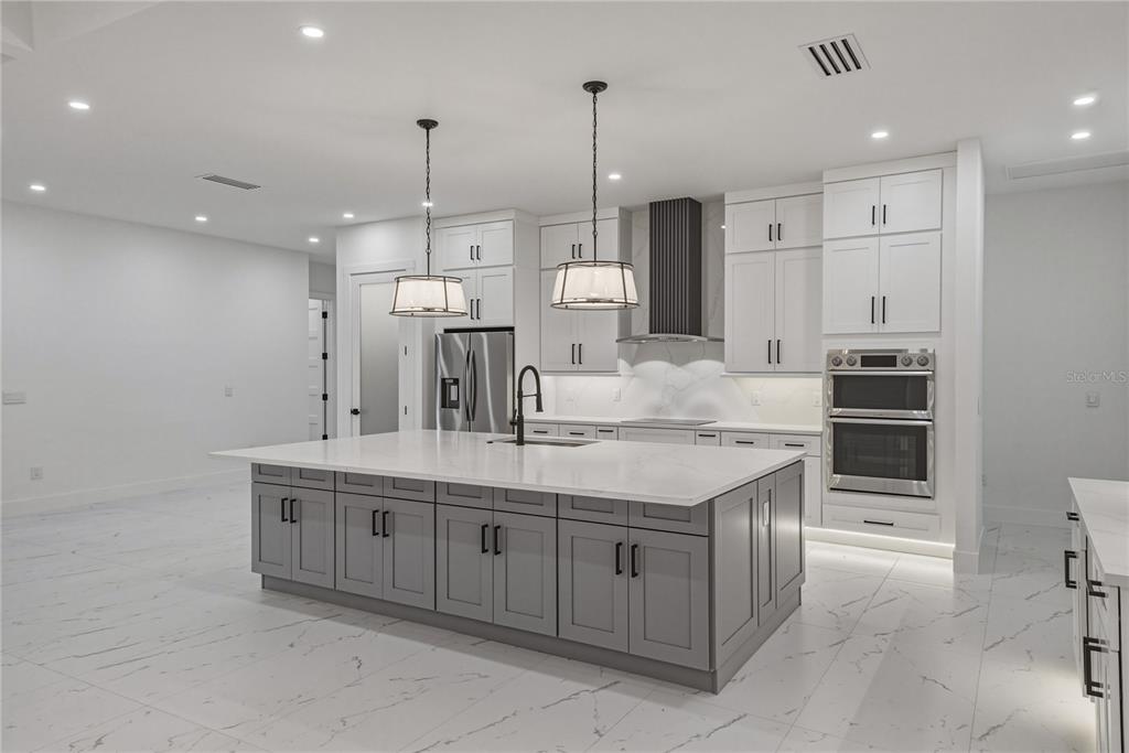 14080 Sydney Road Dover, FL 33527 - Photo 15 of 100