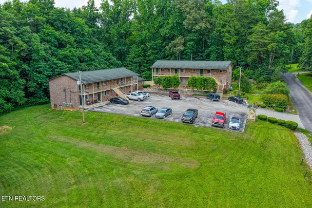$1,995,000 | 2810 Daybreak Way, Strawberry Plains, TN 37871