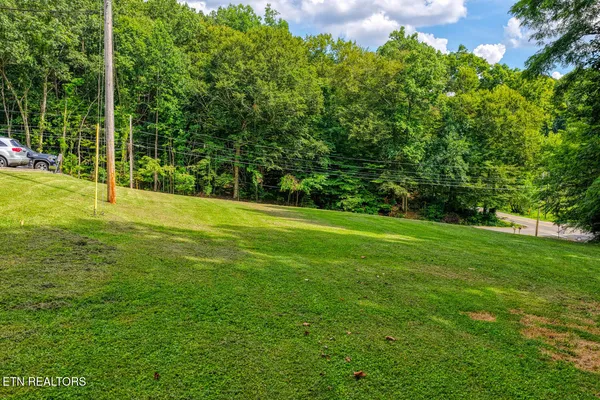 $1,760,000 | 2810-2812 Daybreak Way, Strawberry Plains, TN 37871
