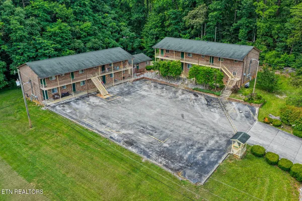 $1,760,000 | 2810-2812 Daybreak Way, Strawberry Plains, TN 37871