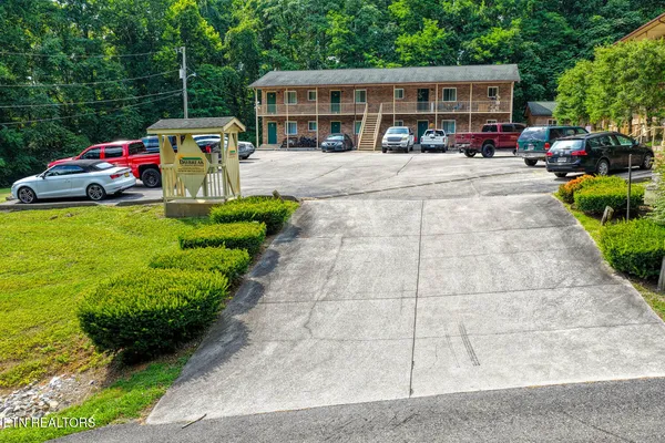$1,760,000 | 2810-2812 Daybreak Way, Strawberry Plains, TN 37871