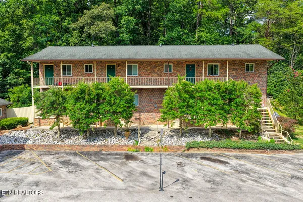 $1,760,000 | 2810-2812 Daybreak Way, Strawberry Plains, TN 37871