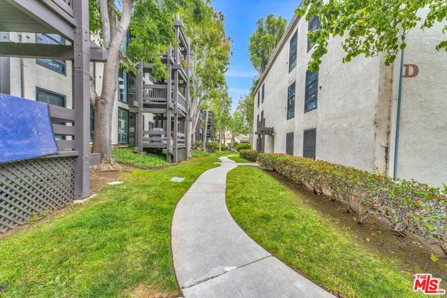 $3,800 | 7740 Redlands Street, Unit M3082, Playa del Rey, CA 90293