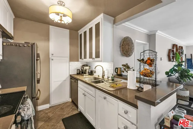 $3,800 | 7740 Redlands Street, Unit M3082, Playa del Rey, CA 90293