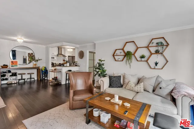 $3,800 | 7740 Redlands Street, Unit M3082, Playa del Rey, CA 90293