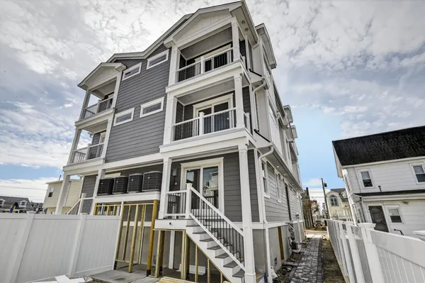 $2,495,000 | 115 45th Street, Unit WEST, Sea Isle City, NJ 08243