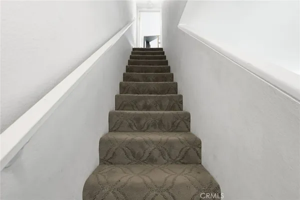 $469,000 | 7045 Woodley Avenue, Unit 124, Lake Balboa, CA 91406