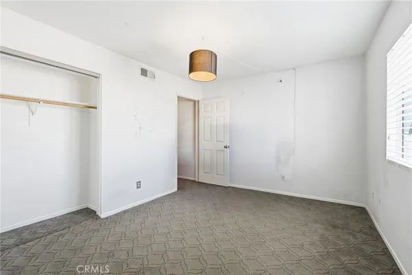 $469,000 | 7045 Woodley Avenue, Unit 124, Lake Balboa, CA 91406