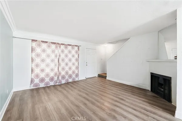 $469,000 | 7045 Woodley Avenue, Unit 124, Lake Balboa, CA 91406