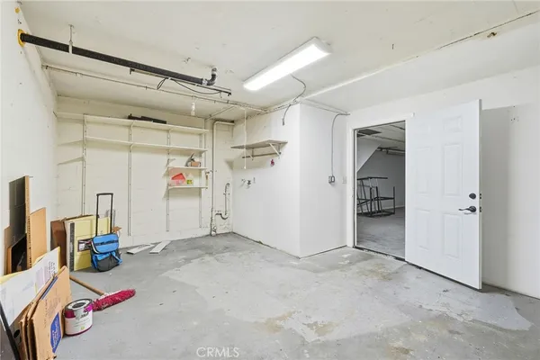 $469,000 | 7045 Woodley Avenue, Unit 124, Lake Balboa, CA 91406