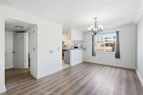 $469,000 | 7045 Woodley Avenue, Unit 124, Lake Balboa, CA 91406