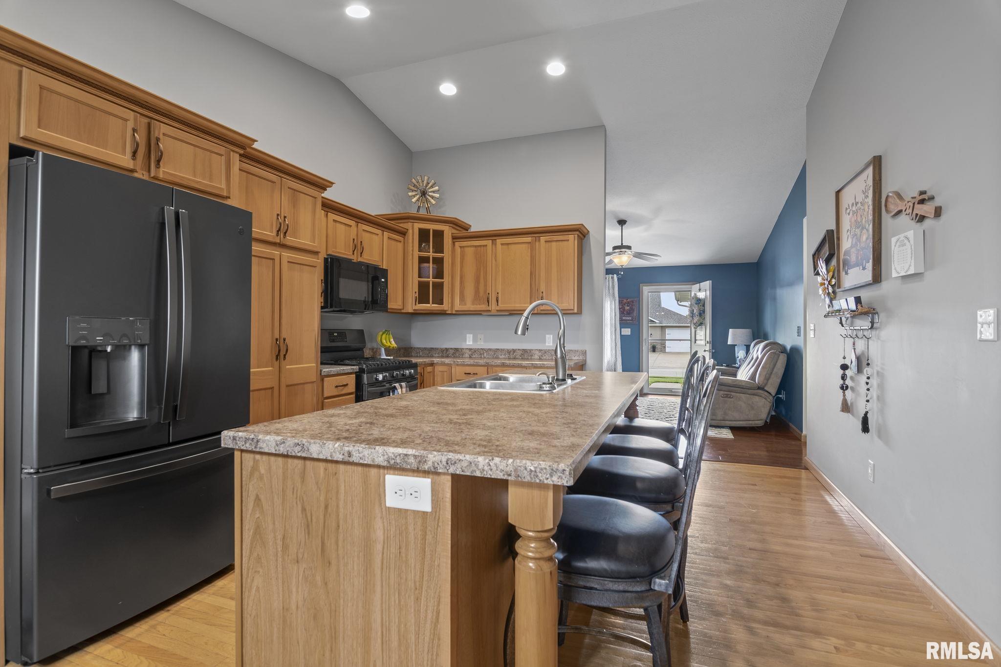 321 Butler Lane Chatham, IL 62629 - Photo 9 of 31 Gallery Image 9