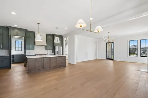 $999,999 | 124 Mitford Lane, Unit 10, Spring Hill, TN 37179