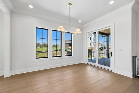 $999,999 | 124 Mitford Lane, Unit 10, Spring Hill, TN 37179