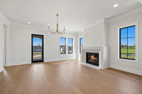 $999,999 | 124 Mitford Lane, Unit 10, Spring Hill, TN 37179