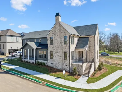 $999,999 | 124 Mitford Lane, Unit 10, Spring Hill, TN 37179