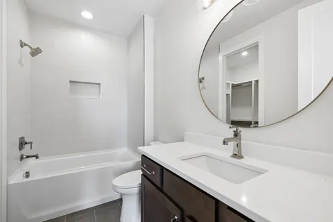 $999,999 | 124 Mitford Lane, Unit 10, Spring Hill, TN 37179