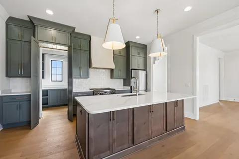 $999,999 | 124 Mitford Lane, Unit 10, Spring Hill, TN 37179