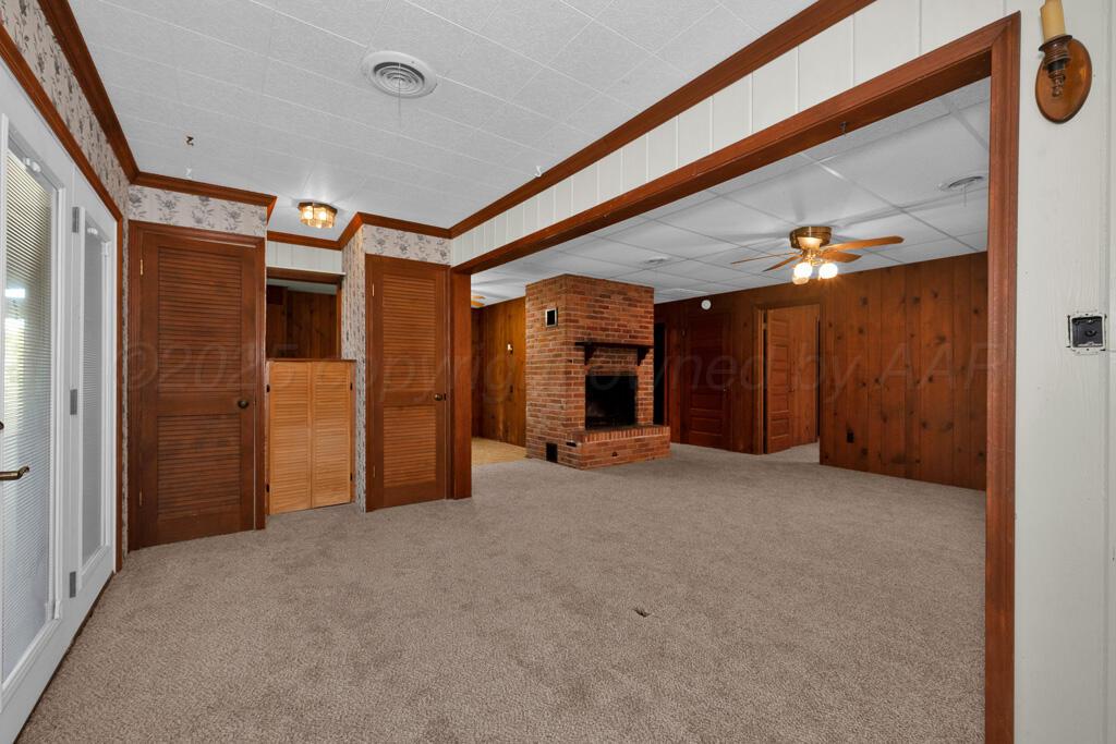 19401 Mockingbird Road Canyon, TX 79015 - Photo 11 of 26 living room