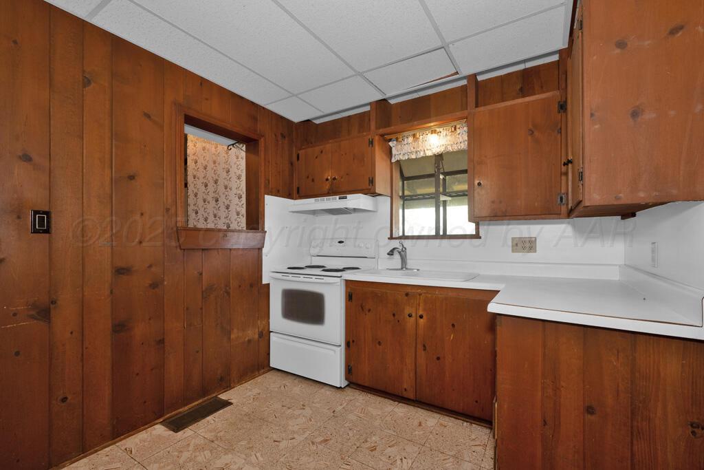19401 Mockingbird Road Canyon, TX 79015 - Photo 14 of 26 kitchen