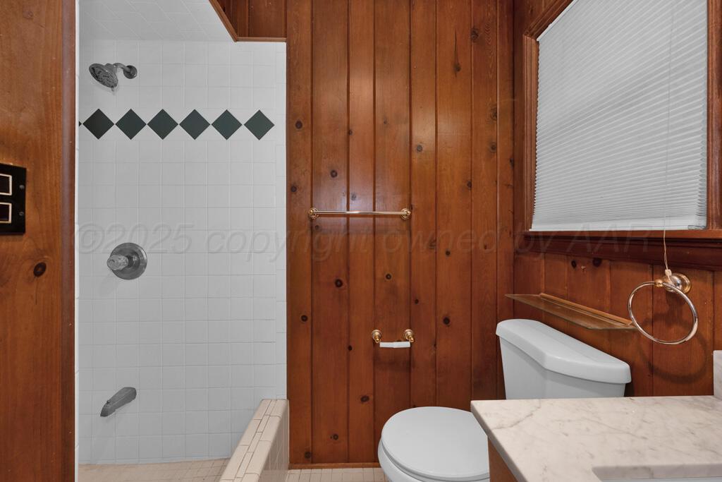 19401 Mockingbird Road Canyon, TX 79015 - Photo 18 of 26 bathroom
