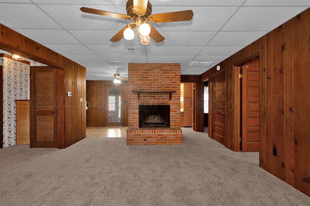 19401 Mockingbird Road Canyon, TX 79015 - Photo 10 of 26 living room