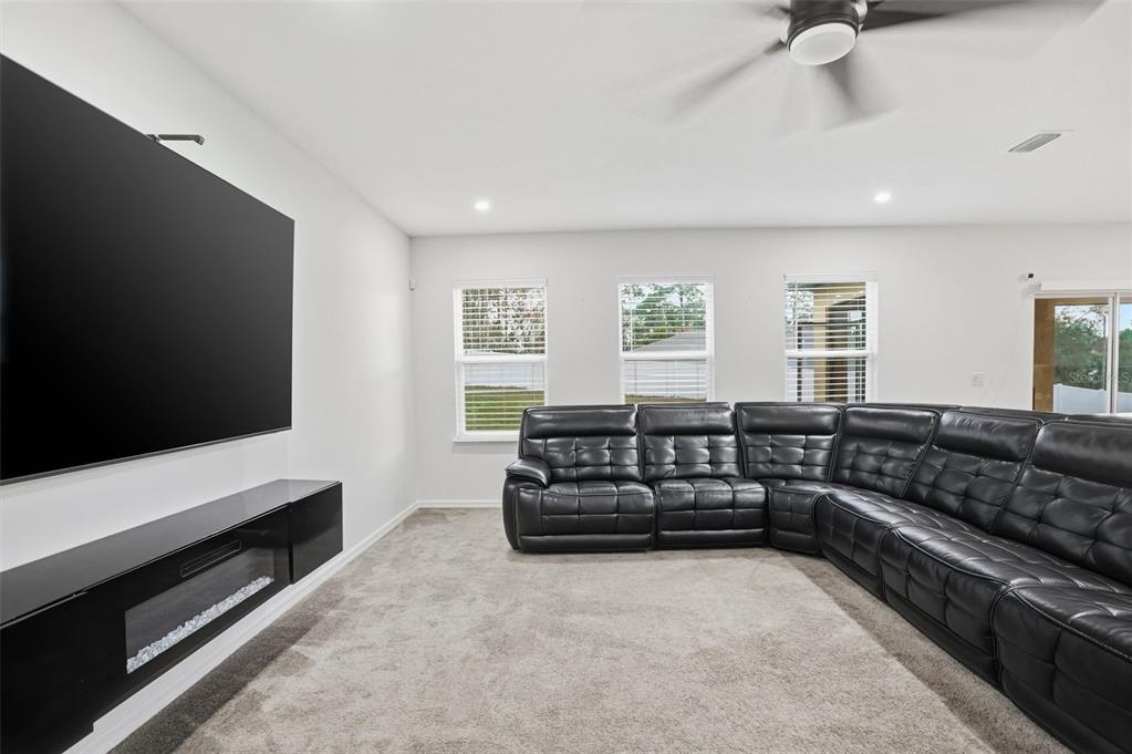 13286 Pendleton Street Spring Hill, FL 34609 - Photo 25 of 67