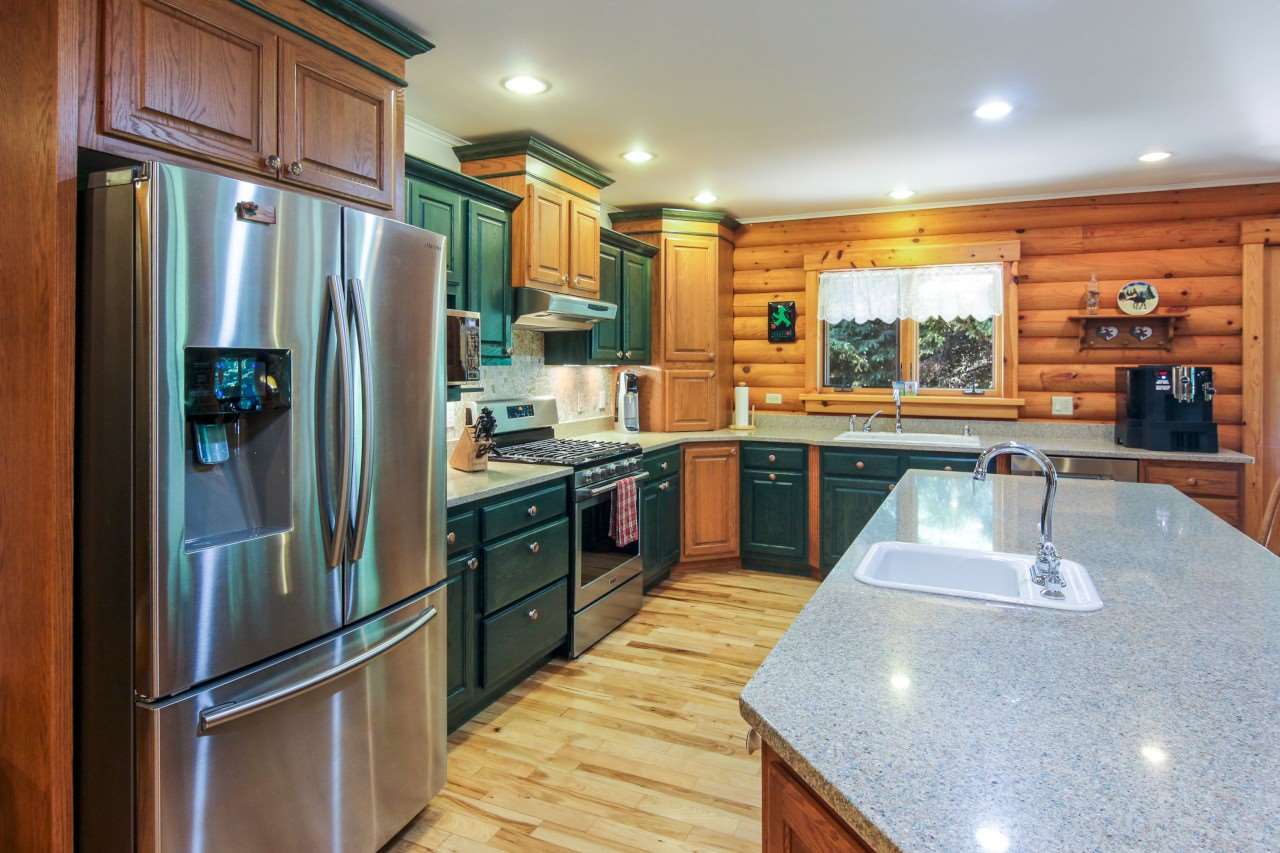 13573 South Gallagher Road Traverse City, MI 49684 - Photo 31 of 80 1875946-30.JPG