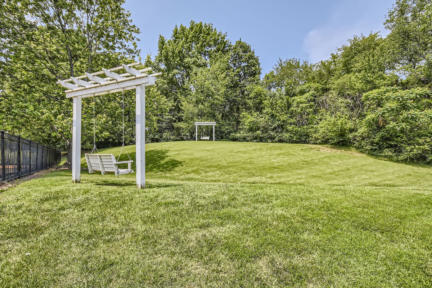 5244 Beech Ridge Road Nashville, TN 37221 - Photo 30 of 31 a view of a backyard with a small cabin