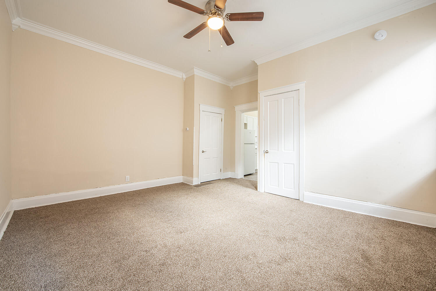 1920 Russell Street Covington, KY 41014 - Photo 5 of 16 Gallery Image 5
