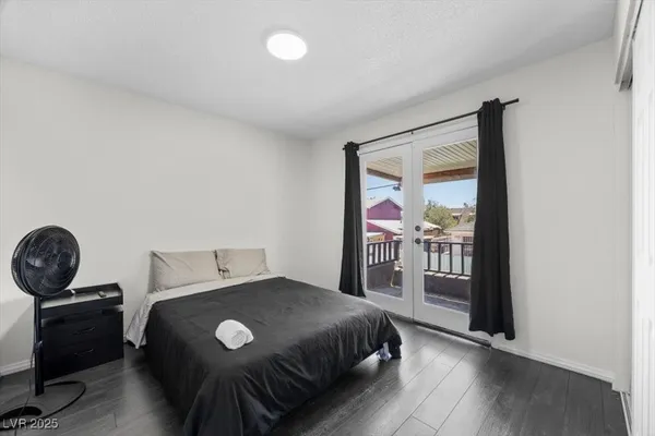 $2,900 | 2571 East Vegas Valley Drive, Las Vegas, NV 89121