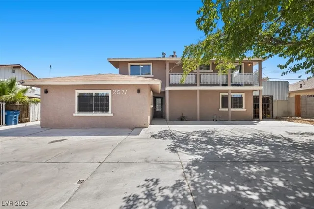 $2,900 | 2571 East Vegas Valley Drive, Las Vegas, NV 89121