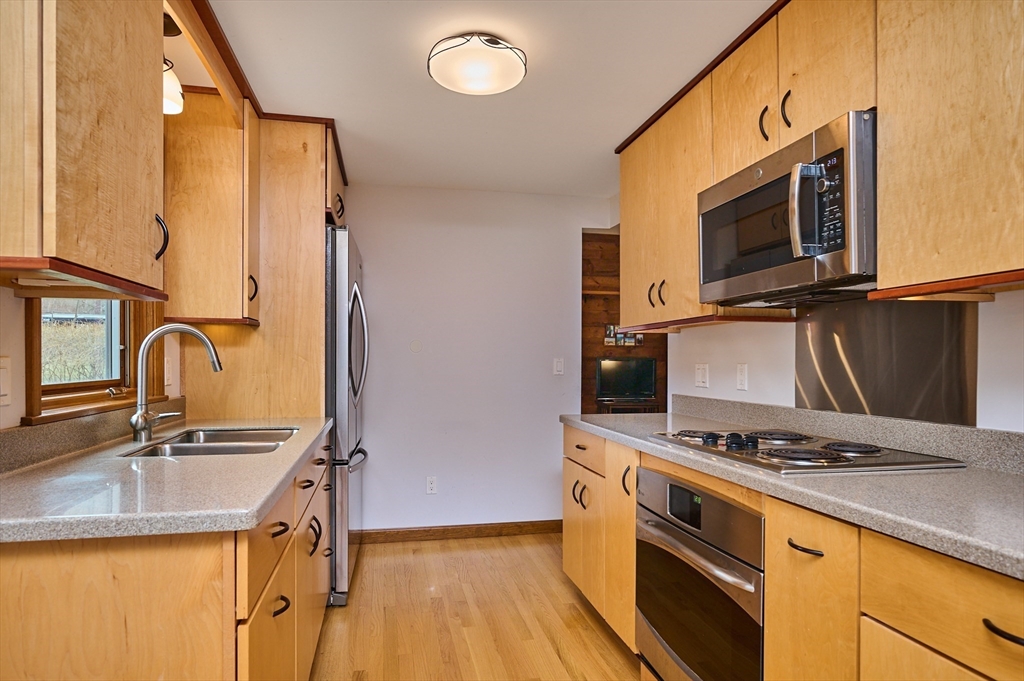 60 Bay Road Belchertown, MA 01007 - Photo 12 of 38 Gallery Image 12
