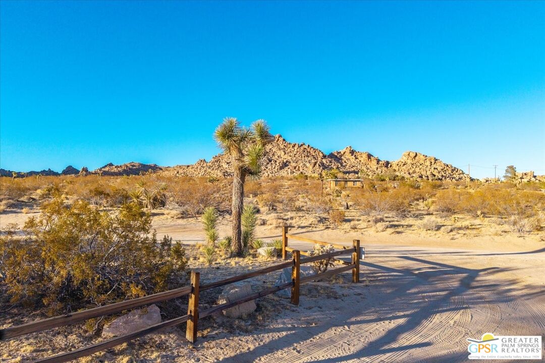 8393 Uphill Road Joshua Tree, CA 92252 - Photo 2 of 72