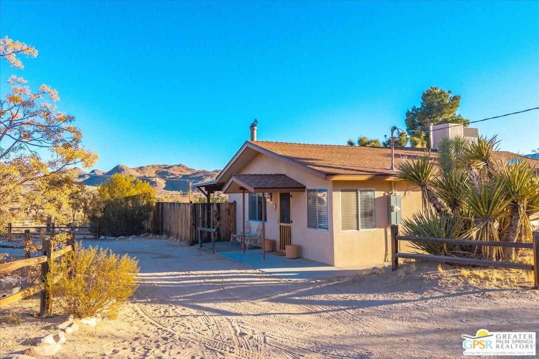 8393 Uphill Road Joshua Tree, CA 92252 - Photo 3 of 72