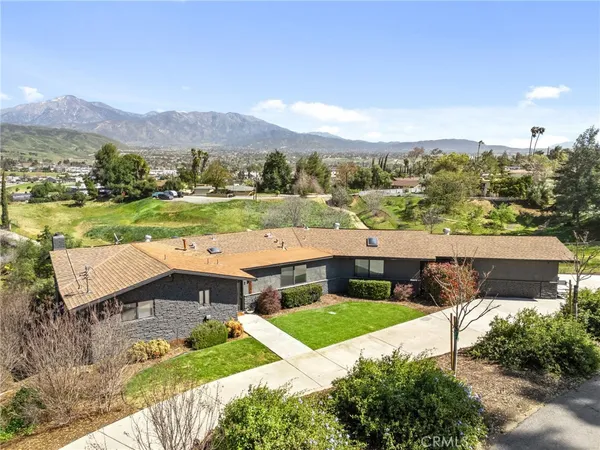 $850,000 | 31397 Mesa Drive, Redlands, CA 92373