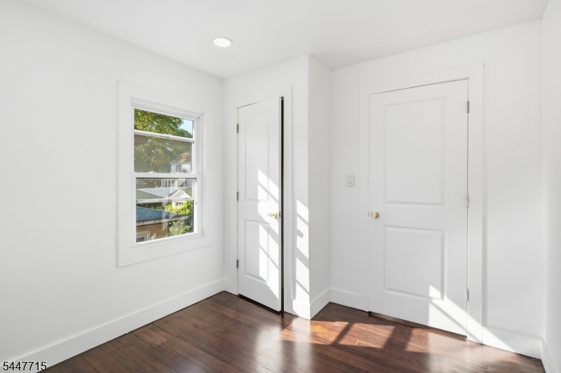 857 Livingston Road Elizabeth, NJ 07208 - Photo 28 of 35