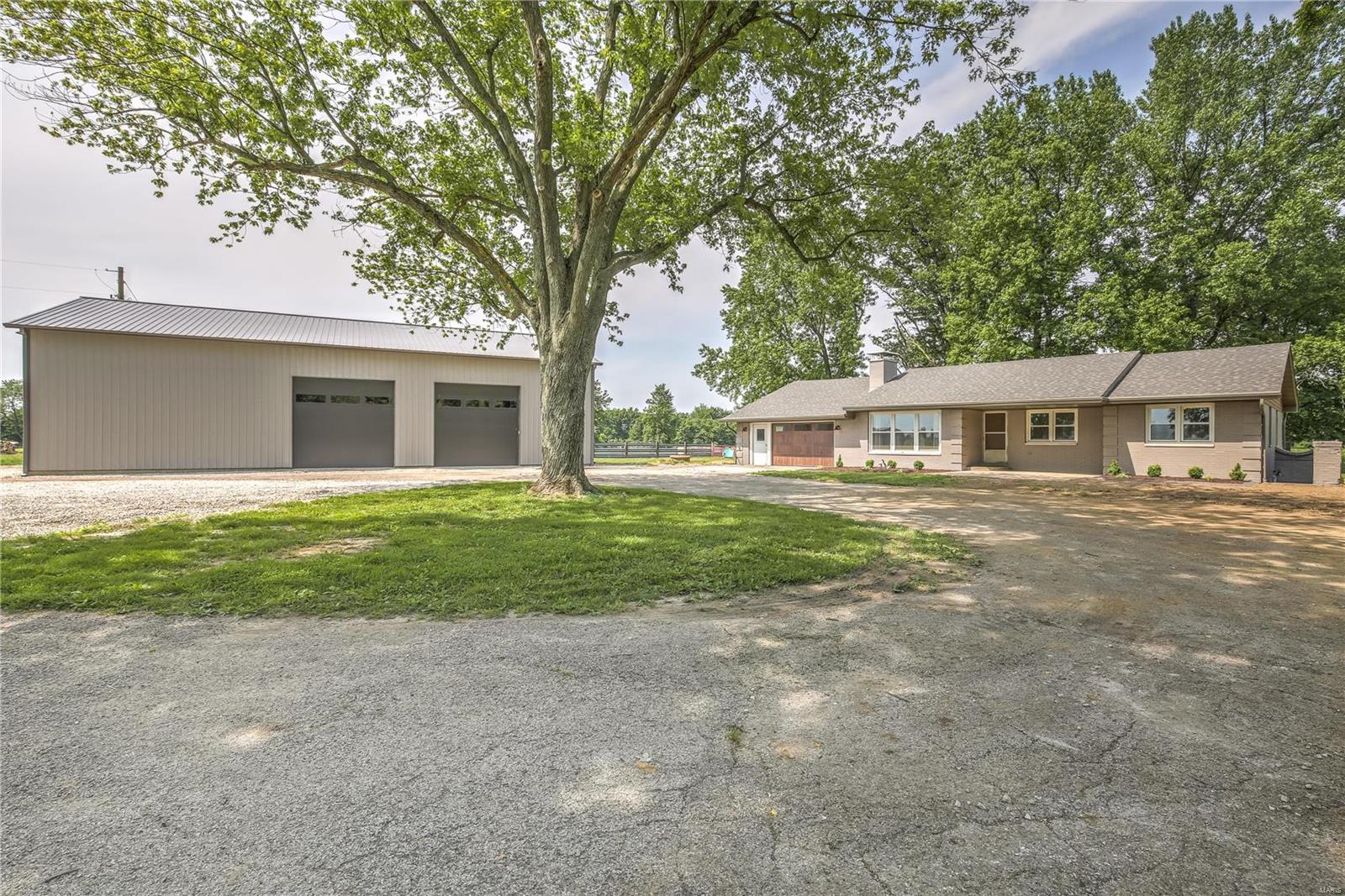 1141 State Rte 4 St. Jacob, IL 62281 - Photo 22 of 41