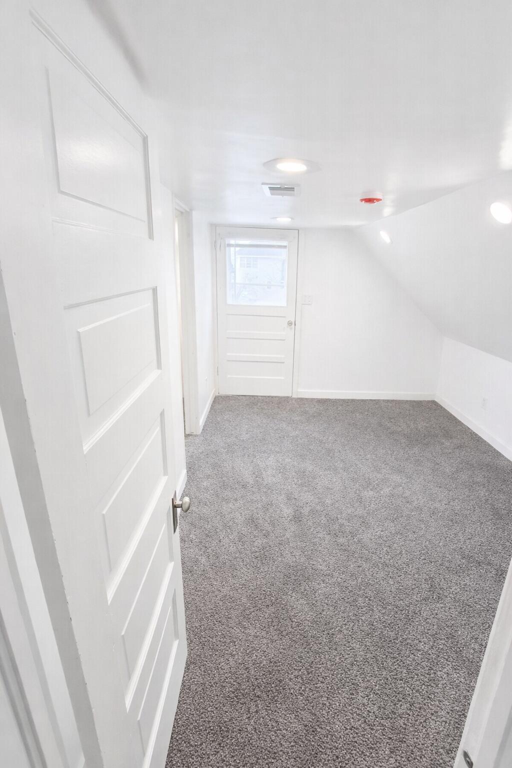 531 Eastern Avenue Northeast Grand Rapids, MI 49503 - Photo 17 of 17 Upper Bed 3