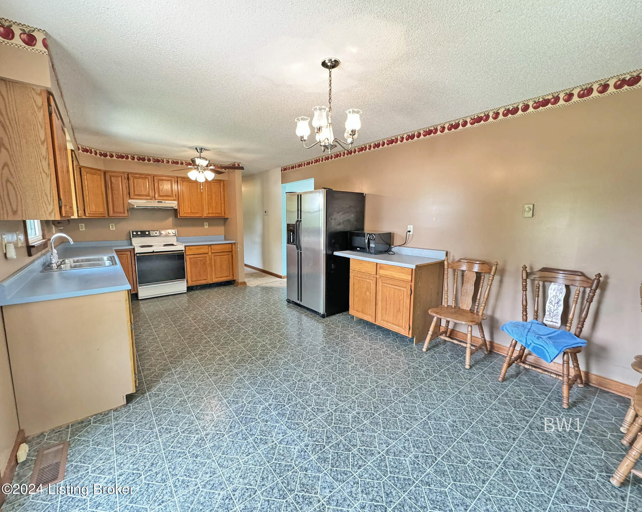 5569 Mill Road Mount Eden, KY 40046 - Photo 9 of 27 Additional Kitchen View