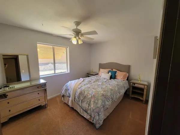 $3,200 | 15 East Willow Avenue, Phoenix, AZ 85022
