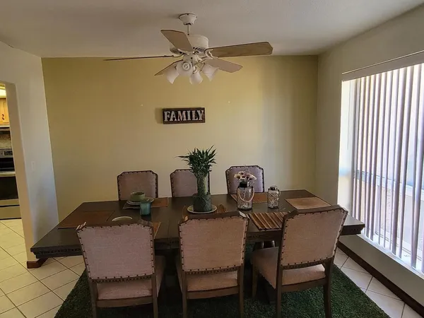 $3,200 | 15 East Willow Avenue, Phoenix, AZ 85022