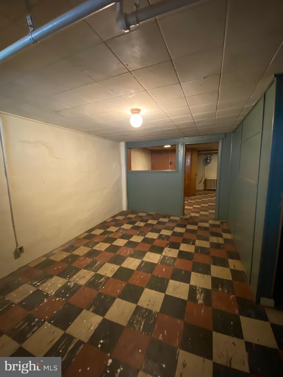 4010 Century Road Baltimore, MD 21206 - Photo 15 of 17 a view of a room