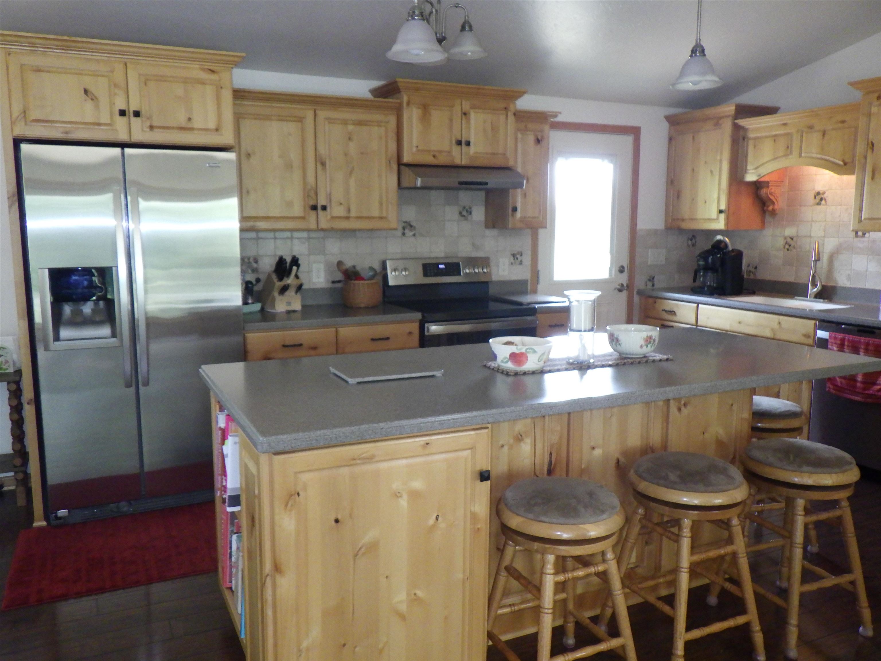 N10923 Yaeger Road Clintonville, WI 54929 - Photo 2 of 48 Gallery Image 2