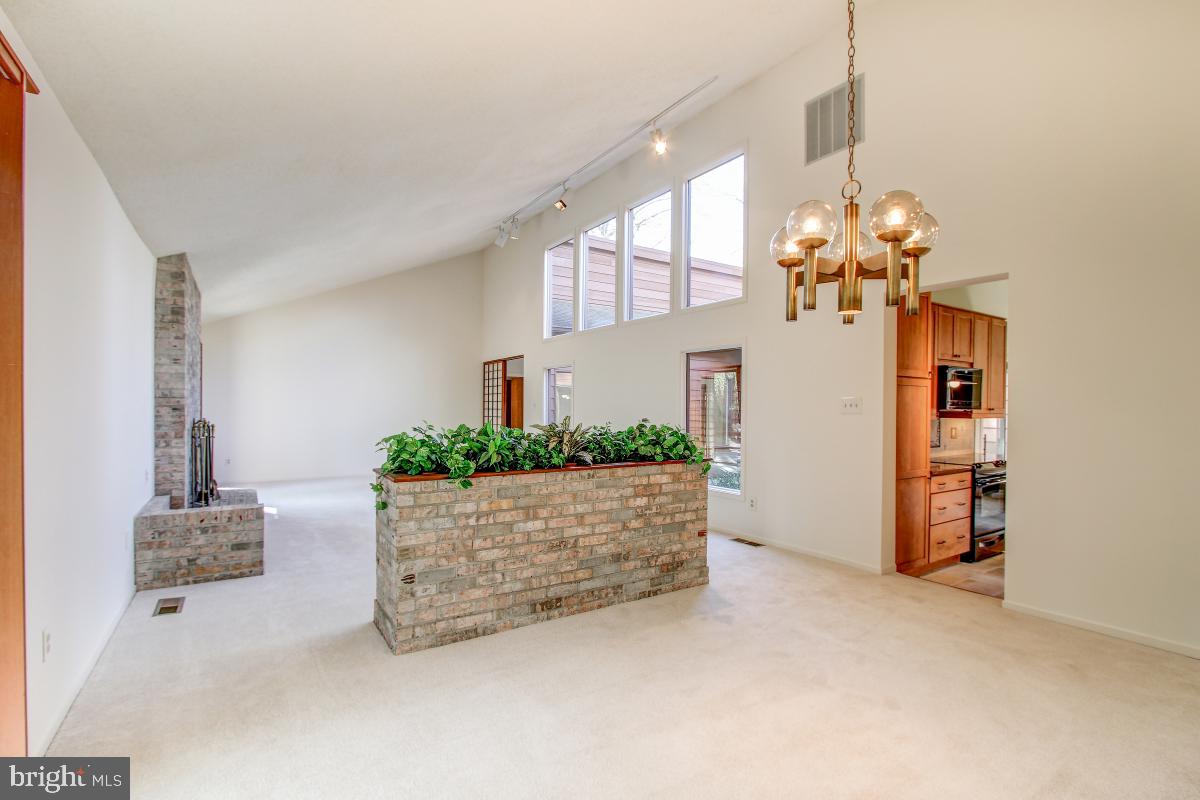 2113 Owls Cove Lane Reston, VA 20191 - Photo 14 of 35