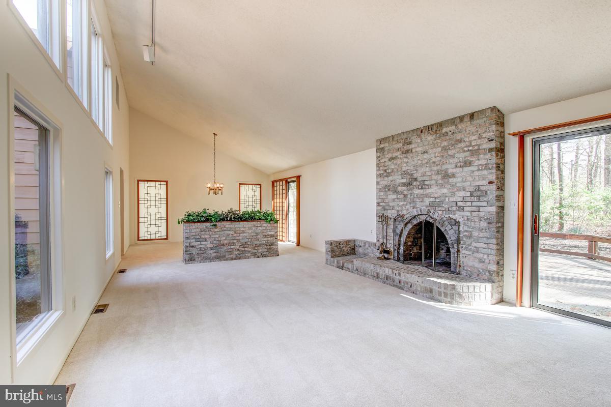 2113 Owls Cove Lane Reston, VA 20191 - Photo 16 of 35