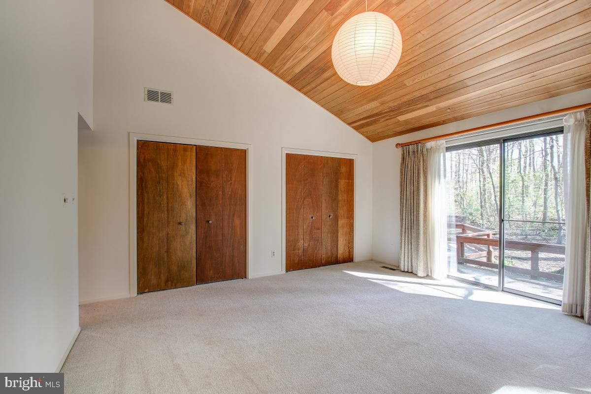 2113 Owls Cove Lane Reston, VA 20191 - Photo 19 of 35