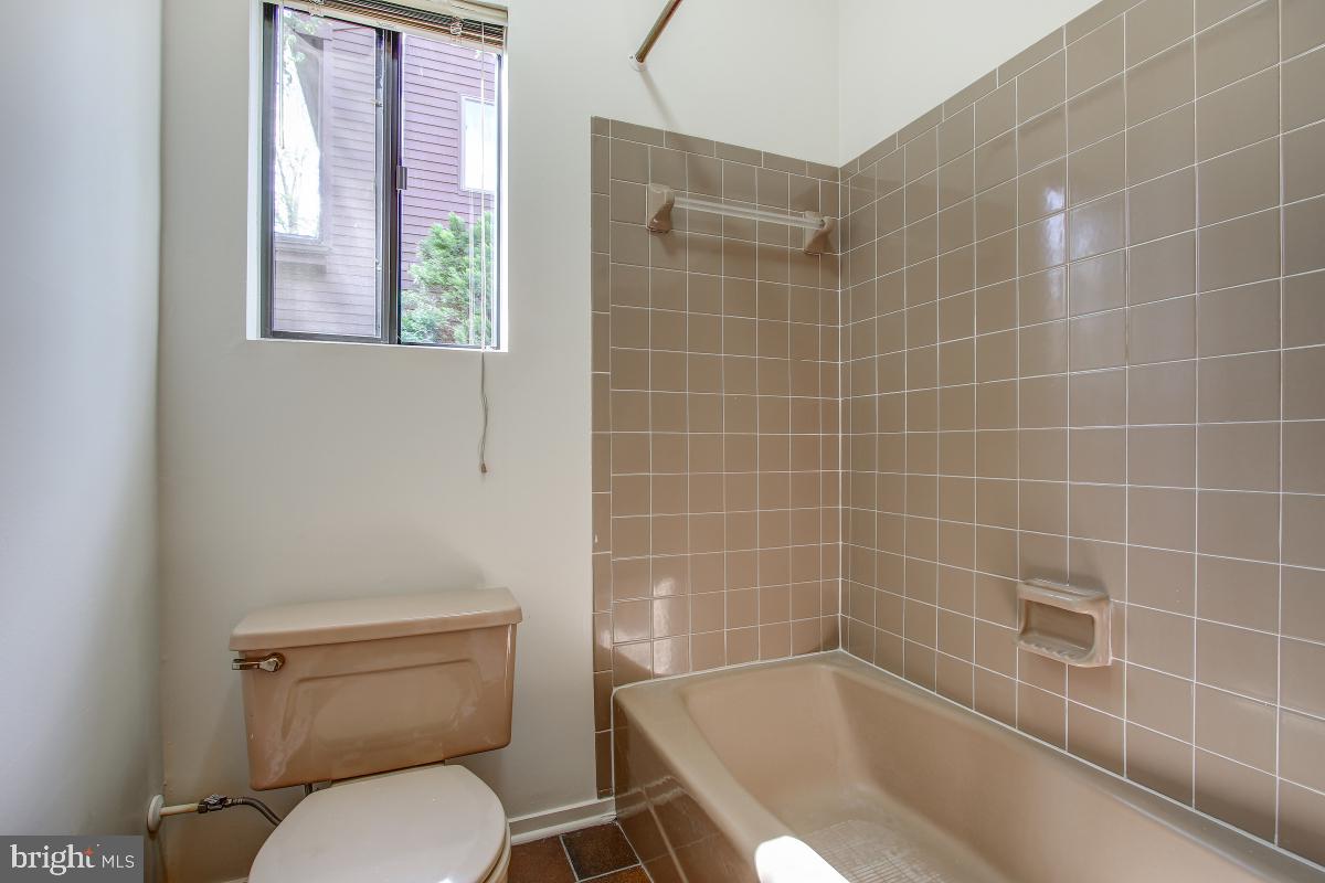 2113 Owls Cove Lane Reston, VA 20191 - Photo 22 of 35