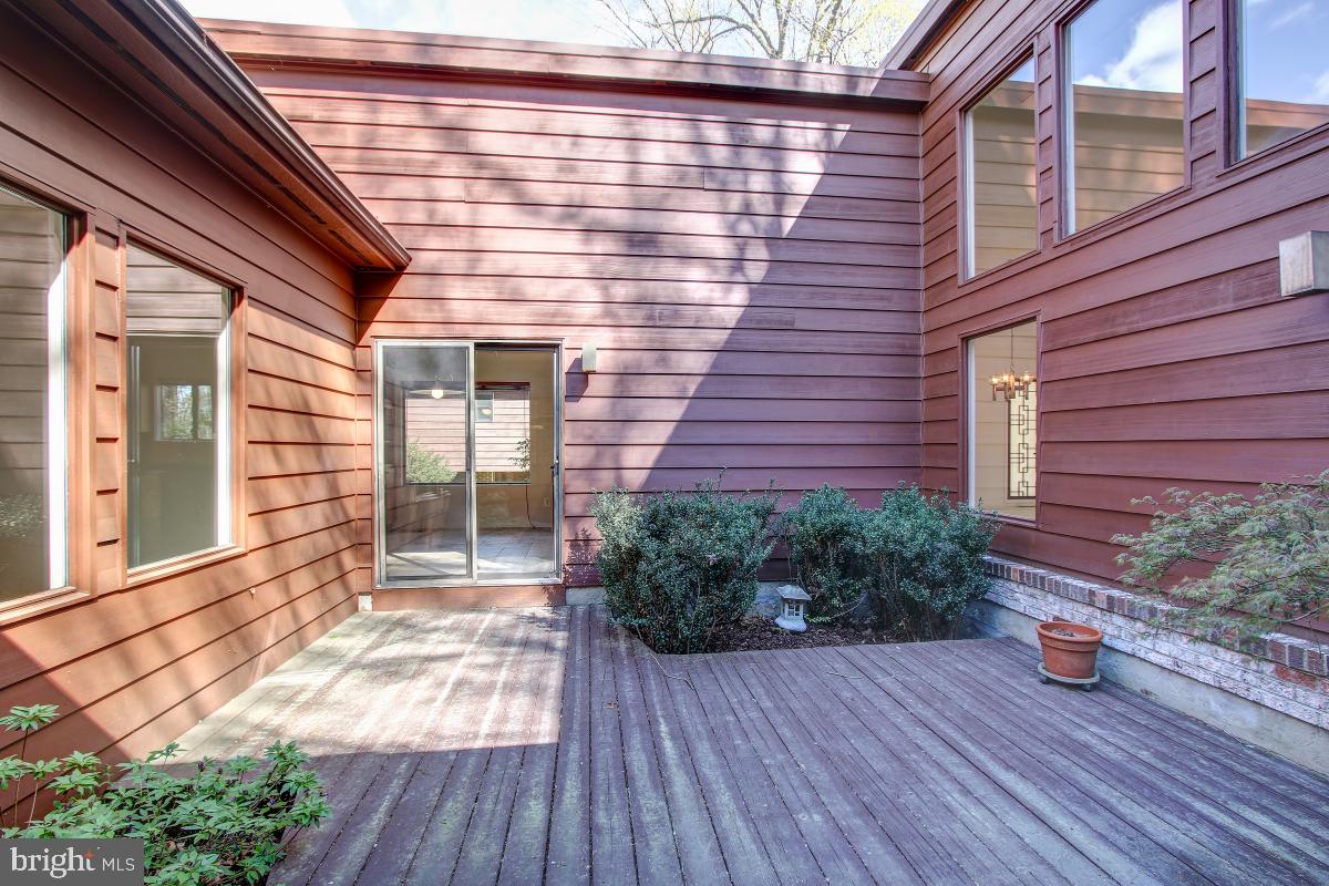 2113 Owls Cove Lane Reston, VA 20191 - Photo 30 of 35