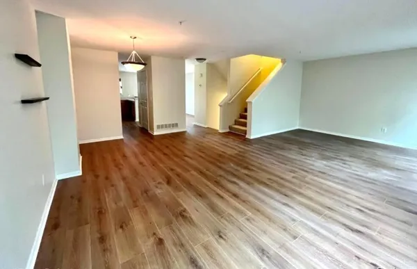 $2,900 | 2835 Barclay Way, Ann Arbor, MI 48105